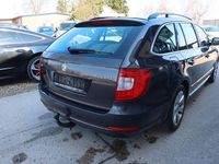 Gebraucht Skoda Superb Ambition 125 PS (91 kW) 2011 Braun Kombi