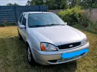 Gebraucht Ford Fiesta 55 PS (40 kW) 2001 Silber Kleinwagen