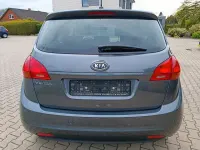 Gebraucht Kia Venga 125 PS (91 kW) 2011 Grau Kleinwagen