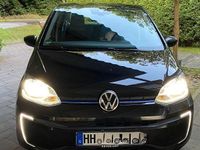 Second-hand VW e-up! 61 kW (83 CP) 2021 Negru Hatchback