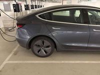 Usata Tesla Model 3 258 kW (351 CV) 2020 Grigio Berlina