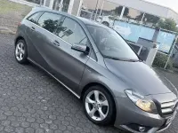Gebraucht Mercedes B180 109 PS (80 kW) 2012 Grau Kleinwagen