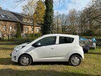 Gebraucht Chevrolet Spark 68 PS (50 kW) 2013 Weiß Kleinwagen
