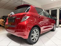 Gebraucht Toyota Yaris Club 99 PS (72 kW) 2012 Rot Limousine