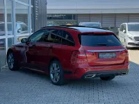 Gebraucht Mercedes C200 AMG 184 PS (135 kW) 2018 Rot Limousine