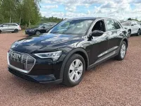 Second-hand Audi e-tron Ambiente 230 kW (313 CP) 2022 Negru SUV