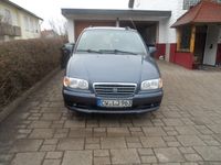 Gebraucht Hyundai Trajet GLS 113 PS (83 kW) 2002 Blau metallic Van / Kleinbus
