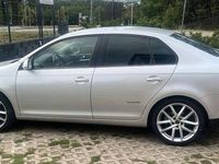 Gebraucht VW Jetta 122 PS (89 kW) 2009 Silber Limousine