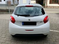 gebraucht Peugeot 208 1.0 68 PS VTi Access, 8-fach bereift, Klima