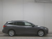 Gebraucht Ford Focus Cool & Connect 120 PS (88 kW) 2022 Grau Limousine