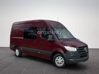 Używany Mercedes Sprinter 170 KM (125 kW) 2020 Czerwony Van