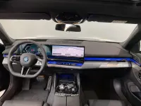 Neu BMW 550e Performance 489 PS (359 kW) 2026 Schwarz Limousine