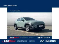 Neu Hyundai Kona Select 141 PS (103 kW) 2025 Mirage green SUV