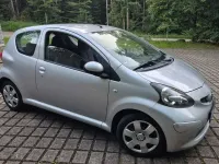 Gebraucht Toyota Aygo 68 PS (50 kW) 2006 Silber Kleinwagen