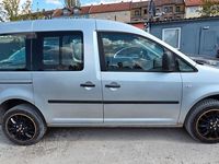 Second-hand VW Caddy 102 CP (75 kW) 2007 Argintiu Monovolum