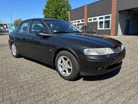 Gebraucht Opel Vectra Comfort 125 PS (91 kW) 2001 Grün Limousine