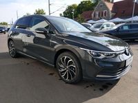 Gebraucht VW Golf VIII Style 131 PS (96 kW) 2023 Grau Limousine