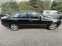 Gebraucht Mercedes E200 194 PS (142 kW) 2007 Schwarz Limousine