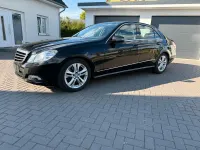 Gebraucht Mercedes E250 Avantgarde 204 PS (150 kW) 2009 Schwarz Limousine