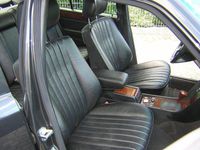 Gebraucht Mercedes E220 150 PS (110 kW) 1995 Schwarz Limousine