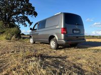 Gebraucht VW T5 140 PS (102 kW) 2011 Grau Van