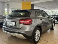 Gebraucht Mercedes GLA180 122 PS (89 kW) 2020 Mountaingrau  met. (metallic) SUV