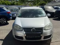 Second-hand VW Golf VI Trendline 105 CP (77 kW) 2008 Argintiu Hatchback
