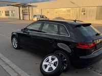 Gebraucht Audi A3 Ambiente 125 PS (91 kW) 2014 Schwarz Limousine
