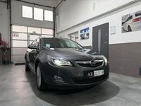 Gebraucht Opel Astra Innovation 140 PS (102 kW) 2011 Grau Kombi