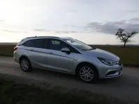 Używany Opel Astra 136 KM (100 kW) 2018 Srebrny Kombi