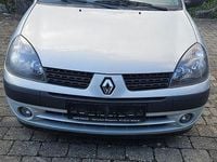 Gebraucht Renault Clio II 98 PS (72 kW) 2003 Silber Limousine