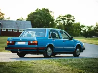 Gebraucht Volvo 760 156 PS (114 kW) 1984 Blau Limousine