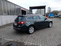 Gebraucht Opel Astra Exklusiv 140 PS (102 kW) 2014 Grün Kombi