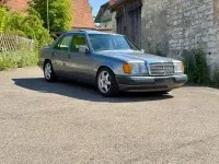 Gebraucht Mercedes E230 132 PS (97 kW) 1990 Limousine
