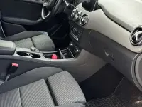 Gebraucht Mercedes B180 109 PS (80 kW) 2016 Grau Kleinwagen