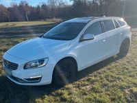 Gebraucht Volvo V60 215 PS (158 kW) 2014 Weiß Kombi
