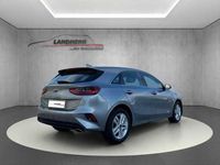 Gebraucht Kia Ceed Vision 199 PS (146 kW) 2019 Silber Kleinwagen