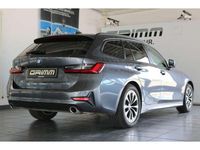 Gebraucht BMW 320 184 PS (135 kW) 2022 Mineralgrau metallic Kombi