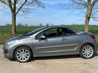 gebraucht Peugeot 207 CC Automatik, Leder, Klima