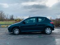 gebraucht Peugeot 206 1.1 Presence (60PS/44kW) - TÜV bis 08/2025