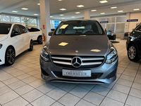 Gebraucht Mercedes B180 122 PS (89 kW) 2015 Grau Van / Kleinbus