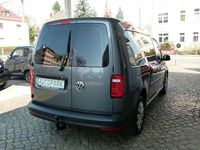 Gebraucht VW Caddy Maxi 131 PS (96 kW) 2019 Grau Van / Kleinbus