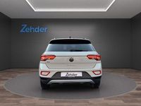 Gebraucht VW T-Roc Move 150 PS (110 kW) 2023 Grau SUV
