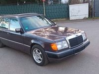 Gebraucht Mercedes E230 132 PS (97 kW) 1992 Violet Kombi