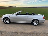Gebraucht BMW 320 Cabriolet 170 PS (125 kW) 2003 Silber Cabrio