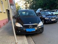 Gebraucht Mercedes A180 109 PS (80 kW) 2010 Schwarz Kleinwagen
