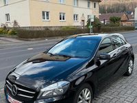 Gebraucht Mercedes A180 122 PS (89 kW) 2014 Limousine