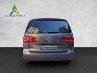Gebraucht VW Touran Trendline 132 PS (97 kW) 2014 Grau Van / Kleinbus