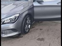 Gebraucht Mercedes CLA180 Urban 122 PS (89 kW) 2018 Grau Limousine