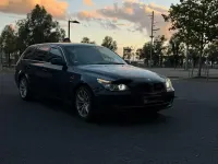 Gebraucht BMW 530 235 PS (172 kW) 2007 Blau Kombi